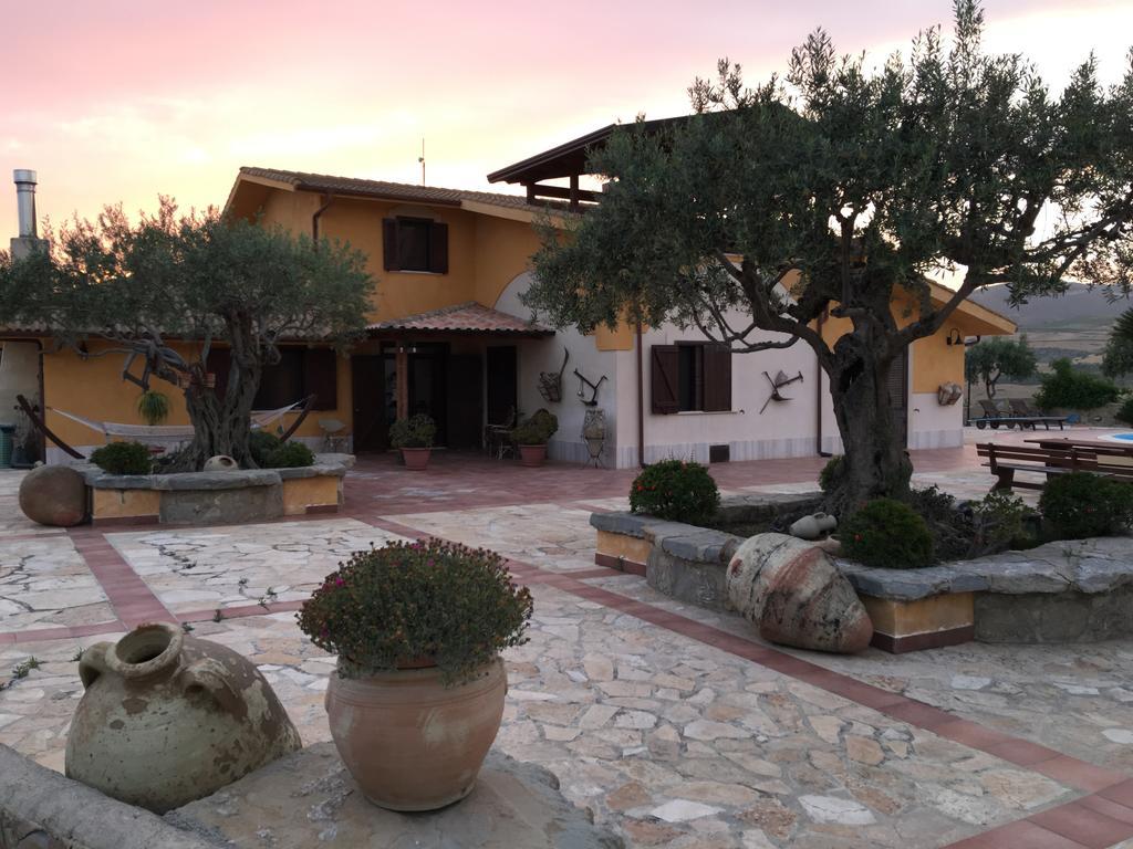 Agriturismo Tenuta San Giovanni Casale Leto SantʼAngelo Muxaro Exterior foto